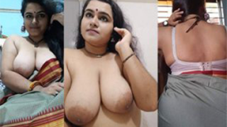 Desi Mature Aunty & Young Boy Porn Videos
