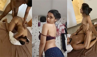 Tamil Teen Girl Showing Boobs & Threesome Fucked Viral